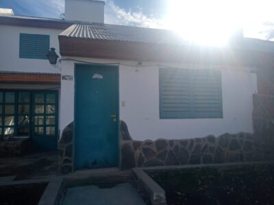 CASA DE 2 PLANTAS - CALLE CHUBUT ZAPALA