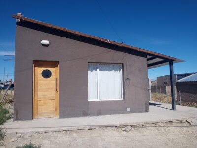 SE ALQUILA. CASA EN MARIANO MORENO