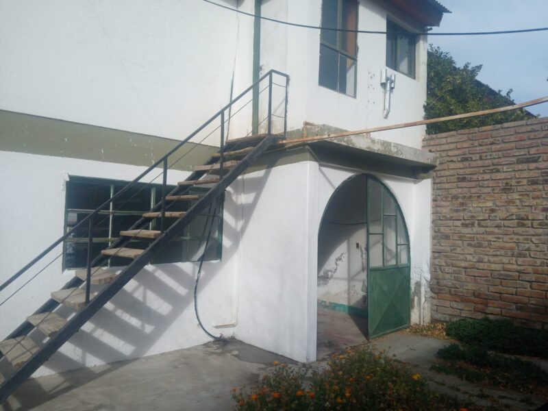 CASA DE 2 PLANTAS - CALLE CHUBUT ZAPALA