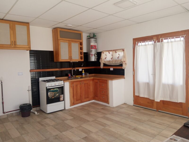 SE ALQUILA. CASA EN MARIANO MORENO