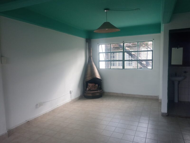 CASA DE 2 PLANTAS - CALLE CHUBUT ZAPALA