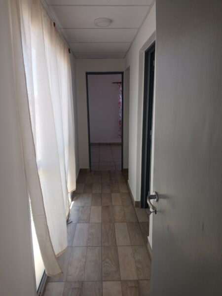 SE ALQUILA. CASA EN MARIANO MORENO