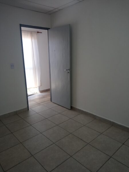 SE ALQUILA. CASA EN MARIANO MORENO