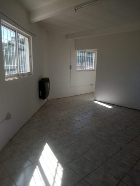 VIVIENDA EN ALQUILER 🏠 Ubicada en calle Pesqueira y Petry - Zapala