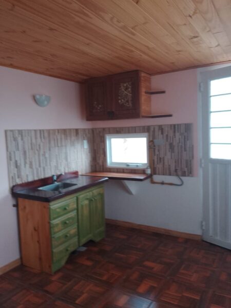 CASA EN ALQUILER - C. Milstein al 200. B* Pino Azul II. Zapala