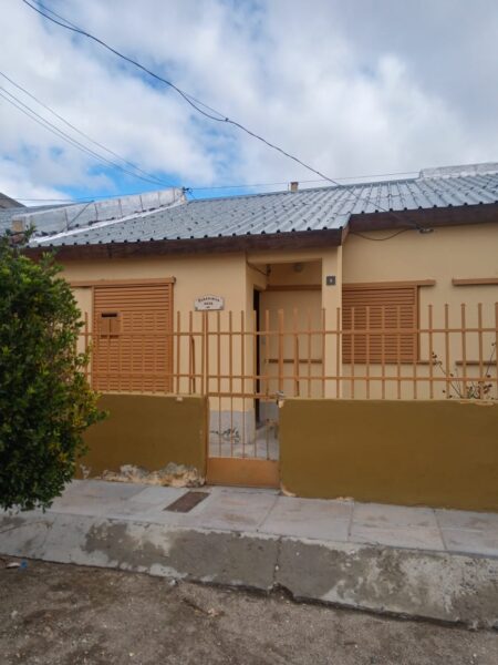 CASA EN ALQUILER – 582 Viviendas – Pje. Los Lagos, Zapala