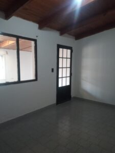 CASA EN ALQUILER – CALLE OLASCOAGA - ZAPALA